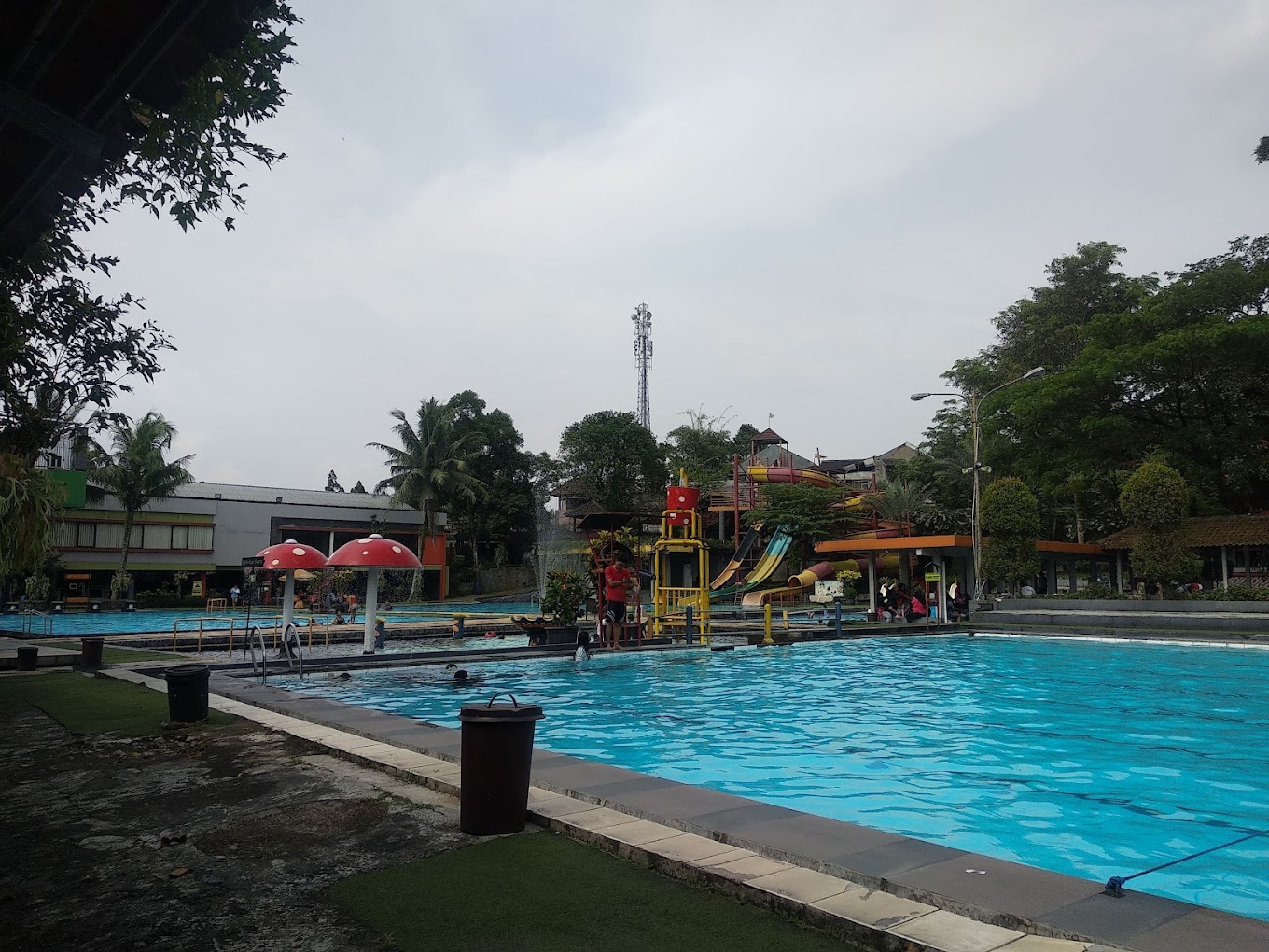 Kolam Renang Zamzam Tirta