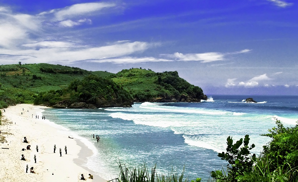 Pantai Tambakrejo, Menguak Kecantikan dan Keindahan Salah Satu Pantai di Blitar - Tempat.me