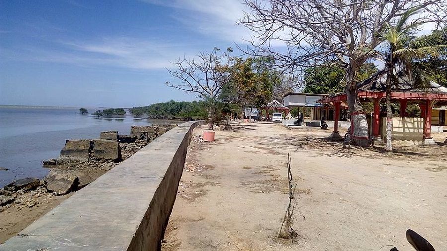 Pantai Talang Siring, Menikmati Salah Satu Obyek Wisata