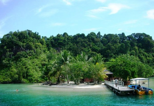 Pulau Mursala Keindahan Pulau Yang Unik