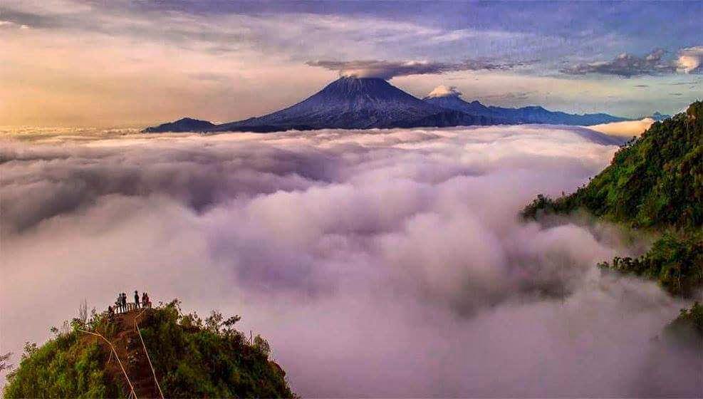 Puncak Suroloyo