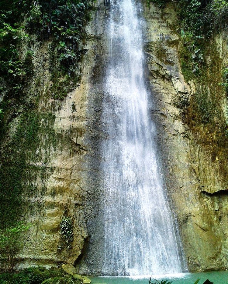 Air Terjun Samparona