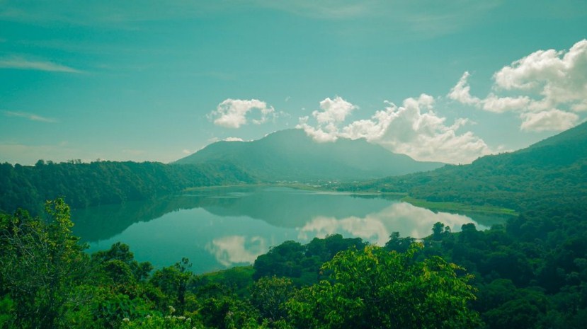 Danau Buyan