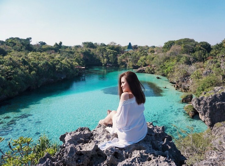 Foto Keindahan Danau Weekuri