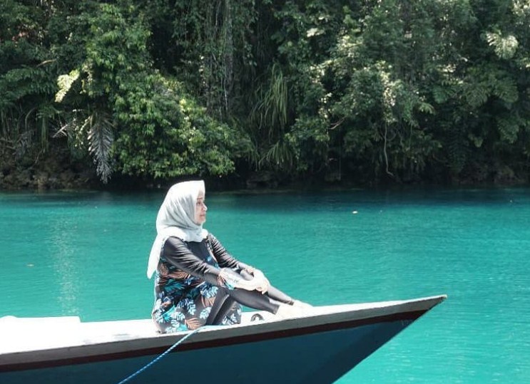 Spot yang Eksotik di Danau Labuan Cermin