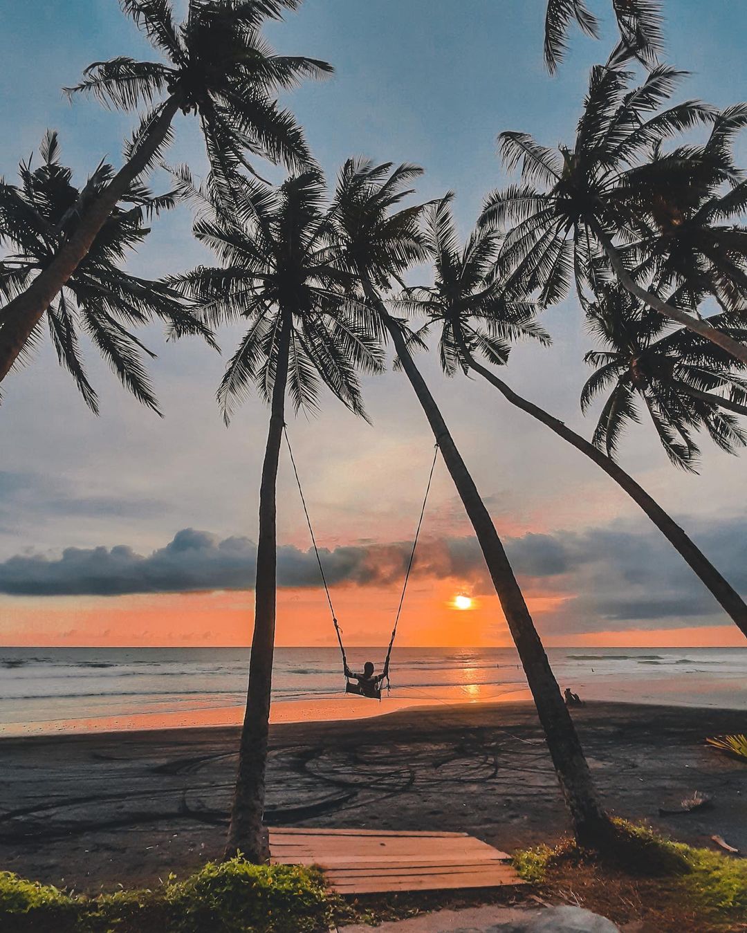 Daya Tarik Pantai Pasut