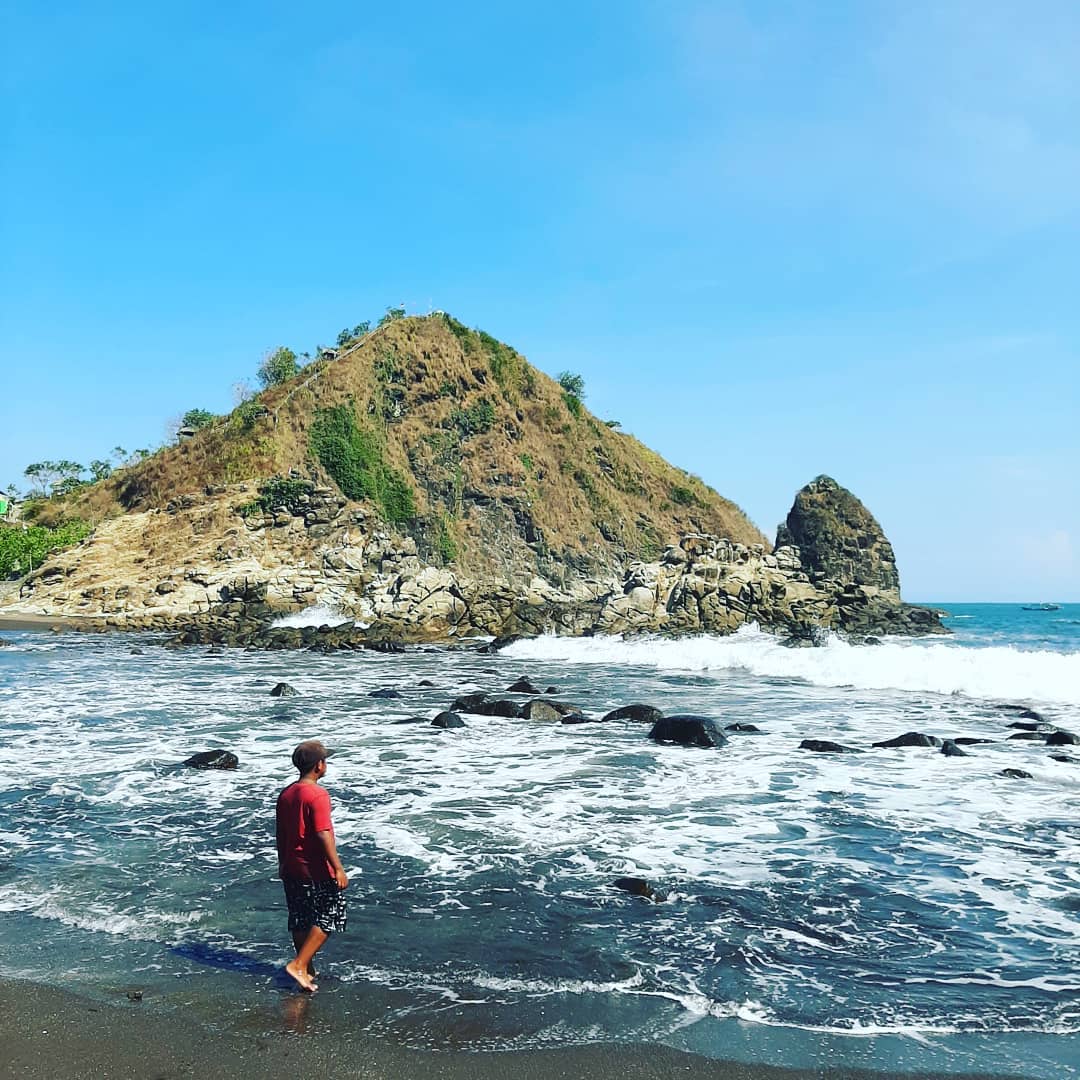 Foto Tempat Wisata Pantai Payangan