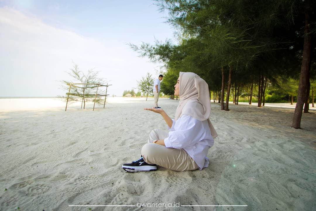 Foto Tempat Wisata Pantai Romantis