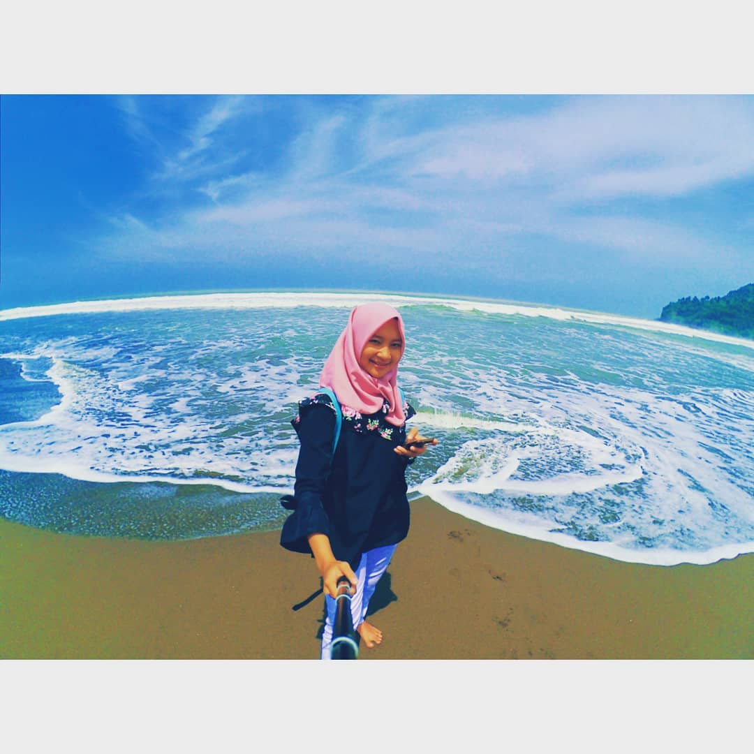 Foto Tempat Wisata Pantai Suwuk