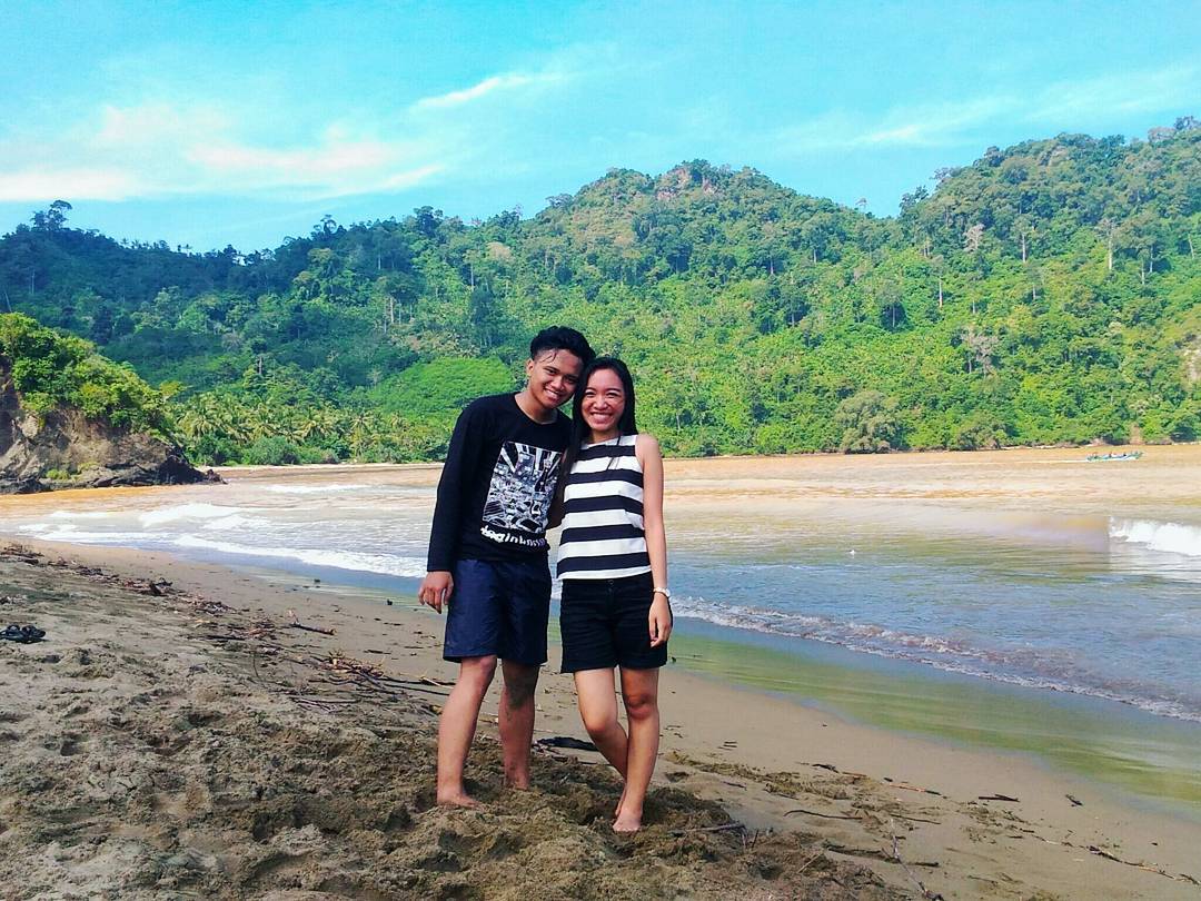 Foto Wisata Pantai Sipelot