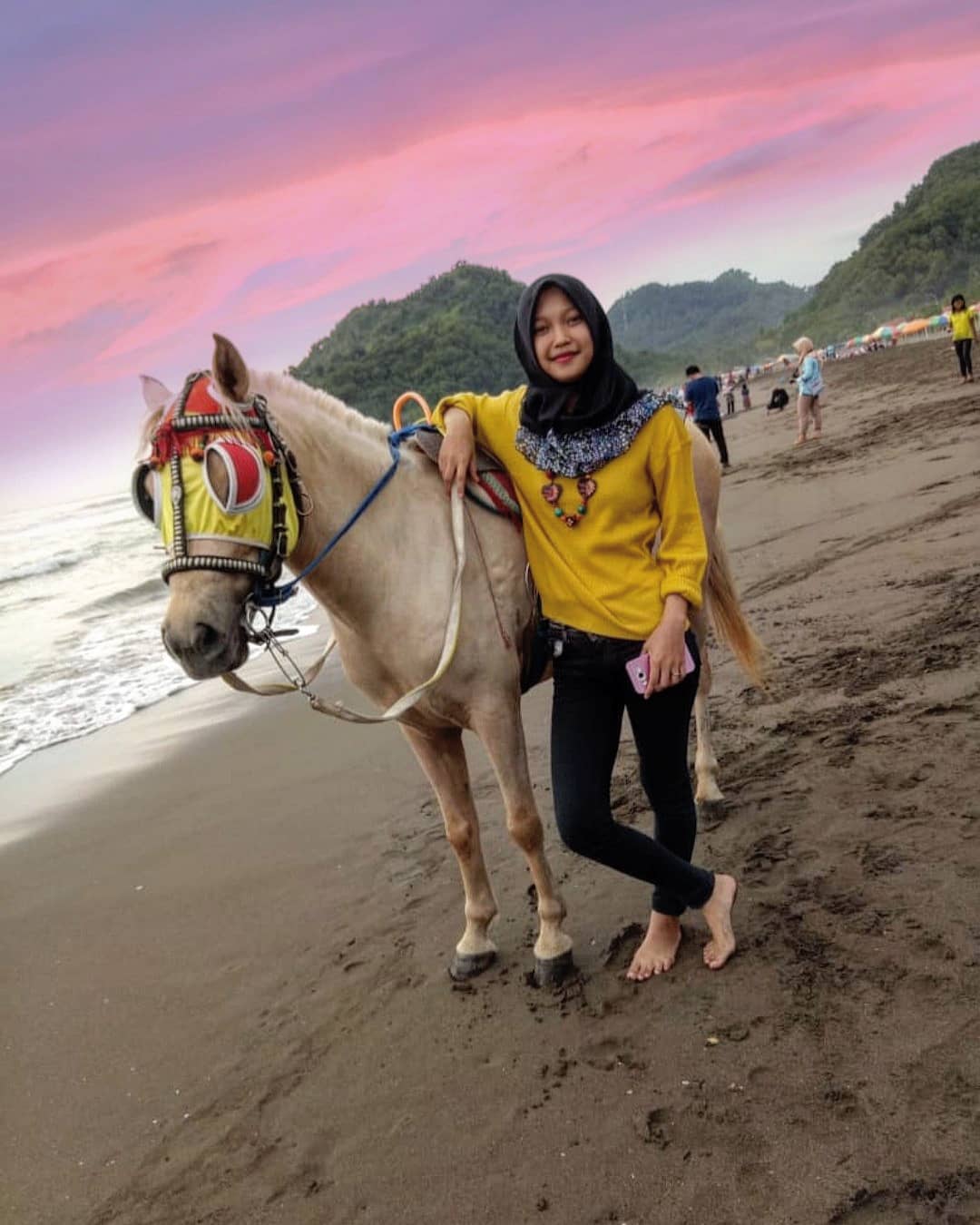 Wisata Pantai Suwuk